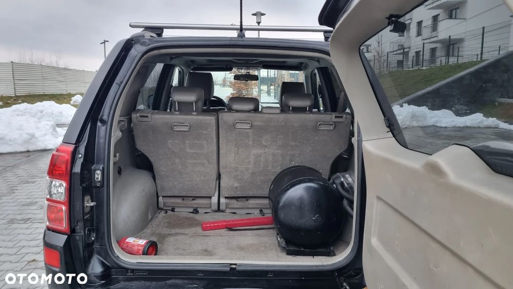 Suzuki Grand Vitara 2.7 V6 - 12