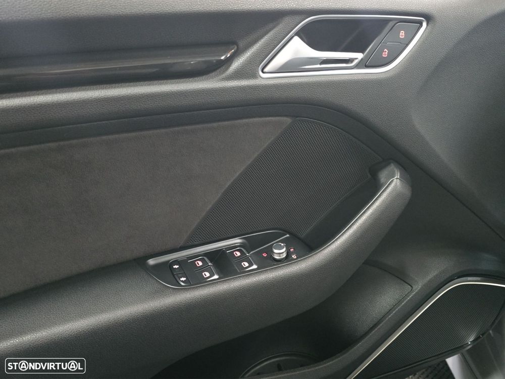 Audi RS3 Sportback - 13