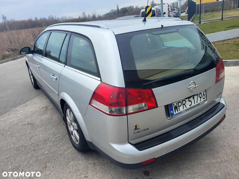 Opel Vectra 1.9 CDTI Cosmo - 4