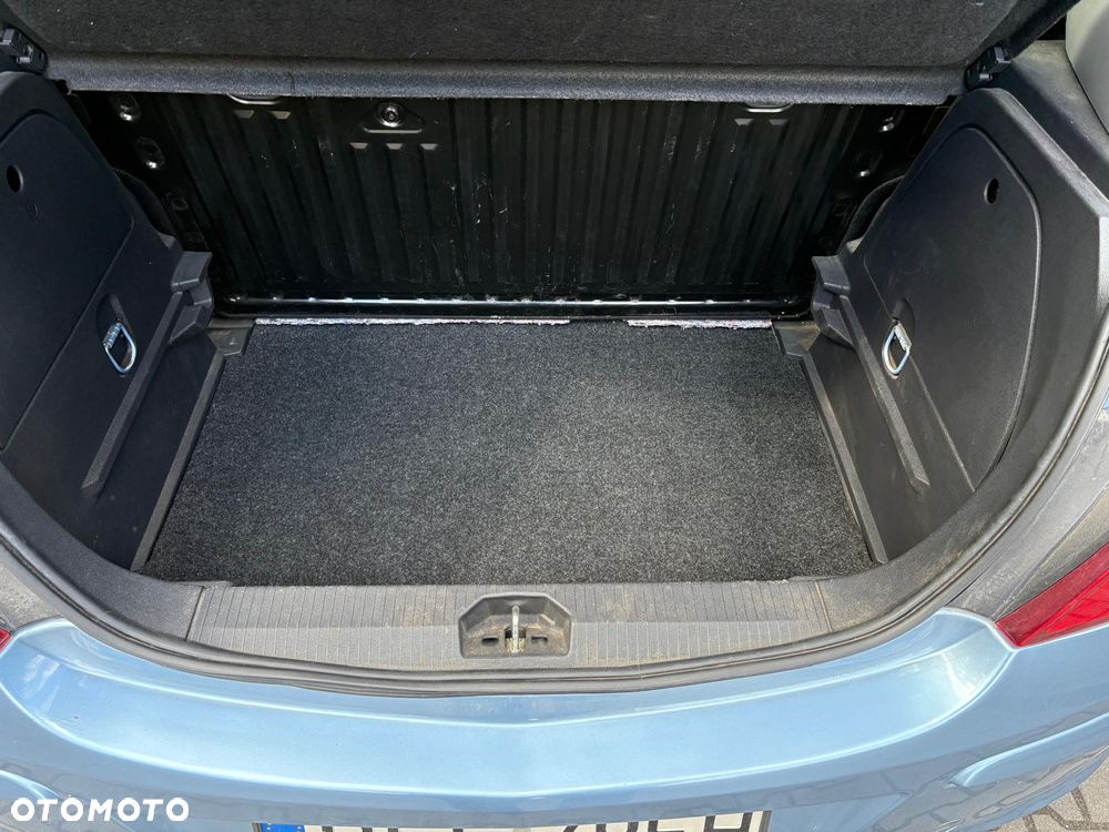 Opel Corsa 1.2 16V Cosmo - 9