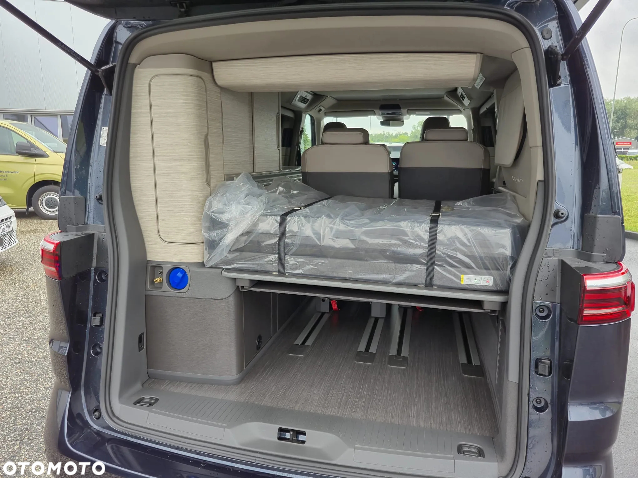 Volkswagen California - 15