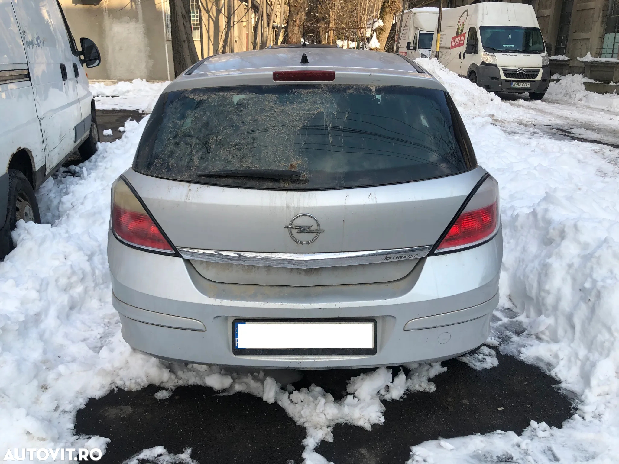 Dezmembrez Opel Astra H gri 1.6 benzina Twinport 2006 cutie automata - 3