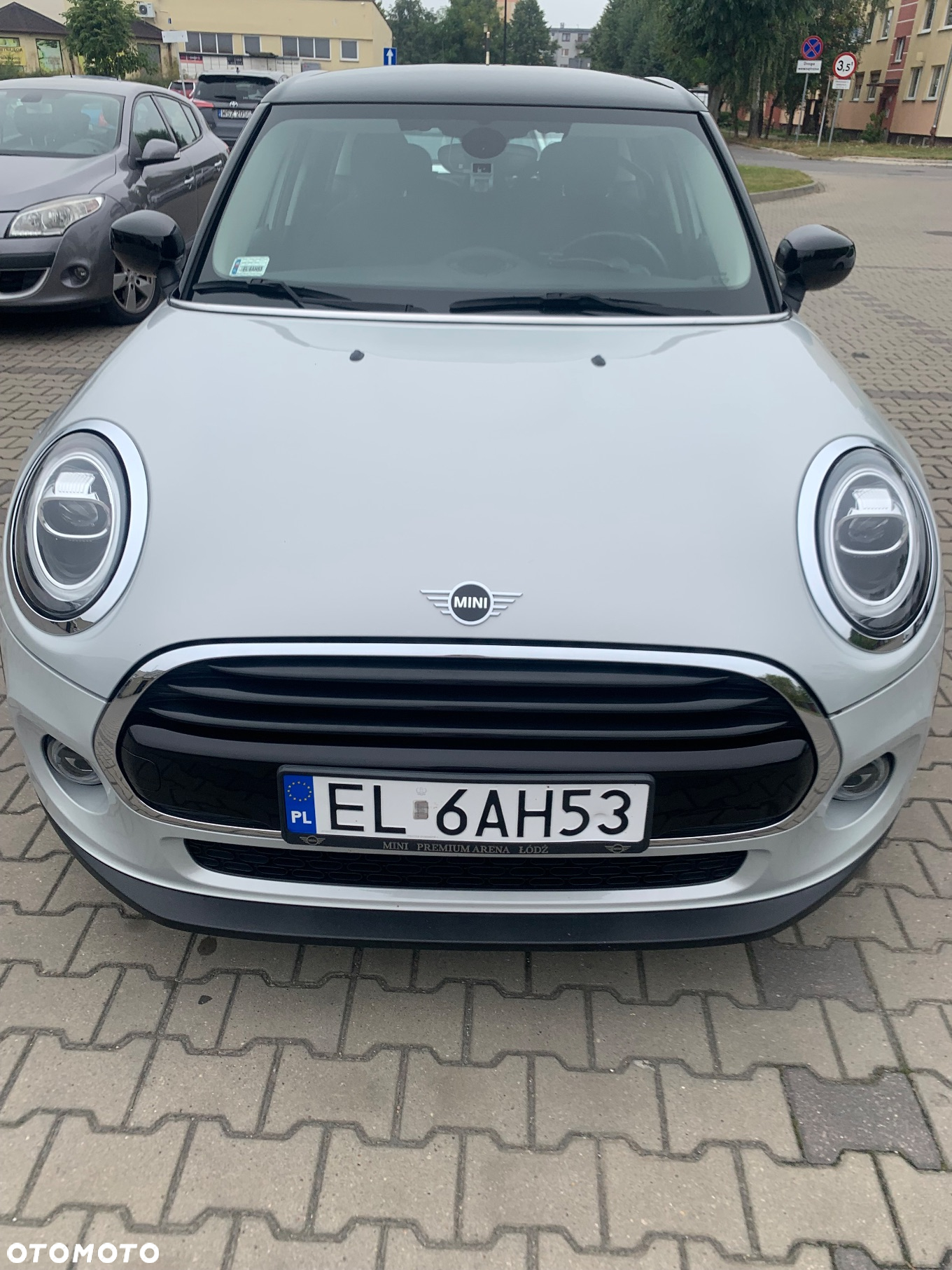 MINI Cooper Standard - 5