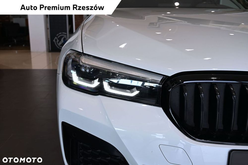 BMW Seria 5 520d xDrive mHEV - 23