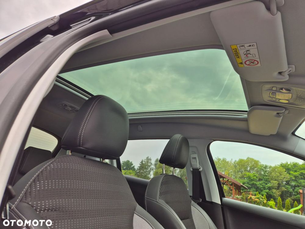 Peugeot 2008 1.2 Pure Tech Allure S&S - 14