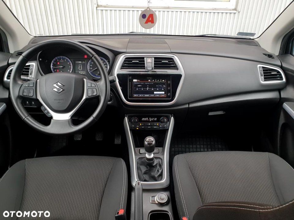 Suzuki SX4 S-Cross - 10