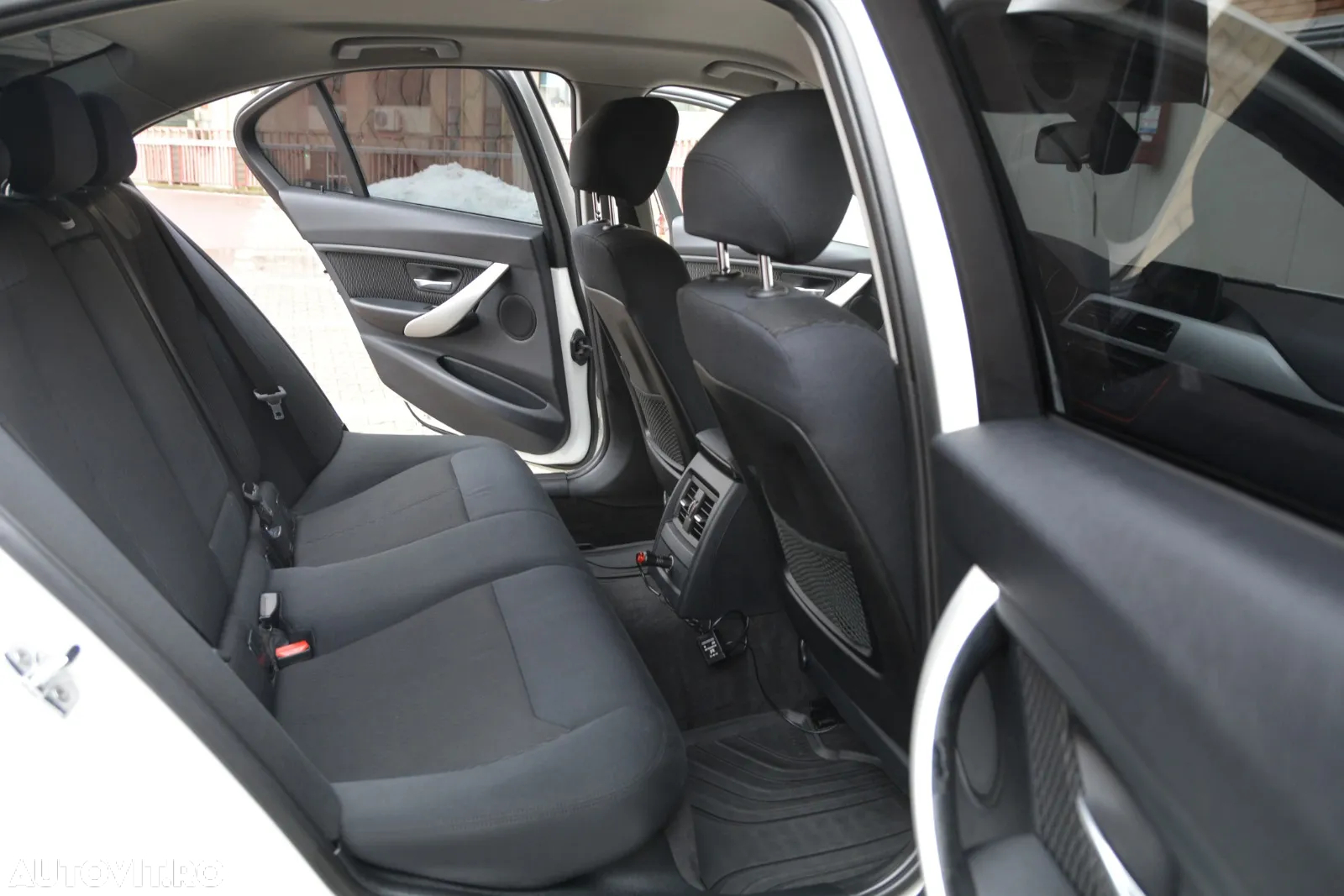 BMW Seria 3 320d - 21