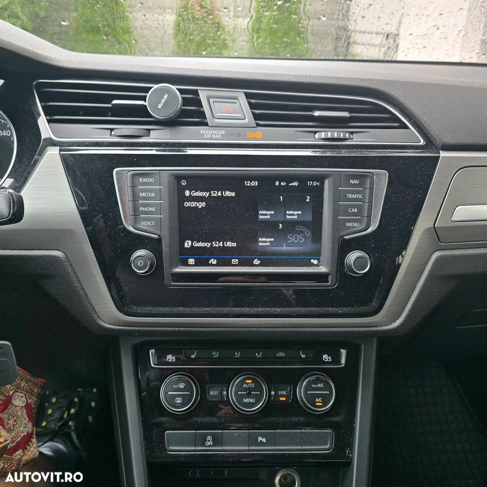 Volkswagen Touran 2.0 TDI DSG Highline - 18
