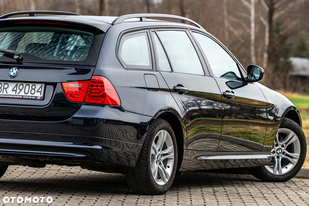 BMW Seria 3 318i - 18