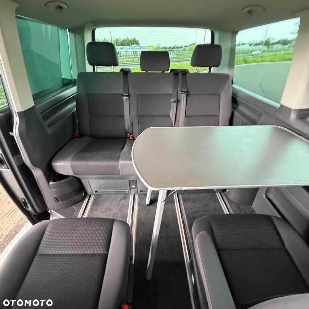 Volkswagen Multivan - 20