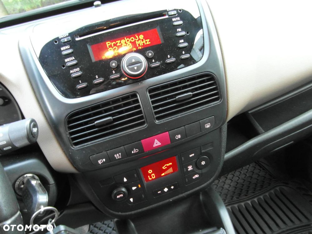 Opel Combo 1.6 CDTI L2H1 Edition - 26