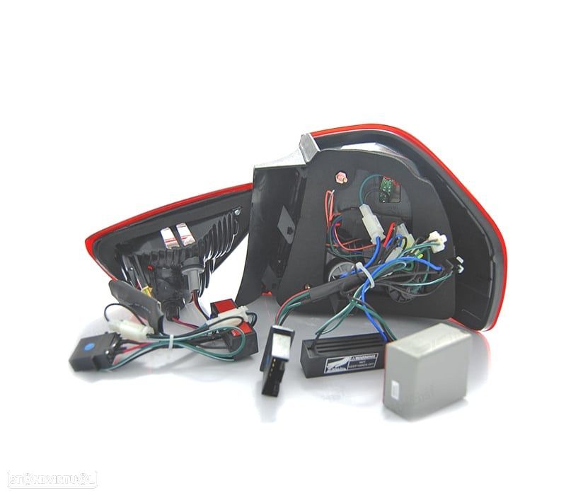 FAROLINS TRASEIROS LIGHT BAR BMW E90 05-08 VERMELHO - 2