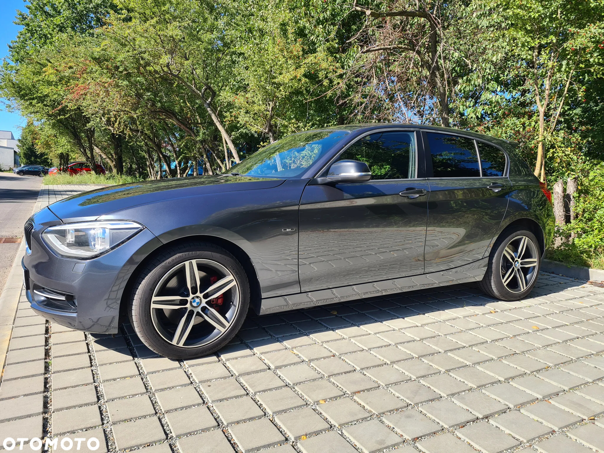 BMW Seria 1 125i Sport Line - 2