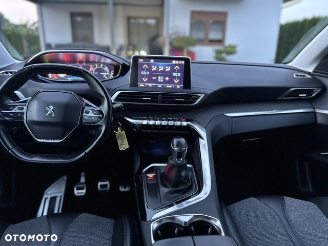 Peugeot 3008 - 11