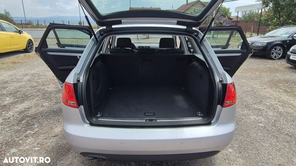 Audi A4 Avant 2.0 TDI DPF - 11