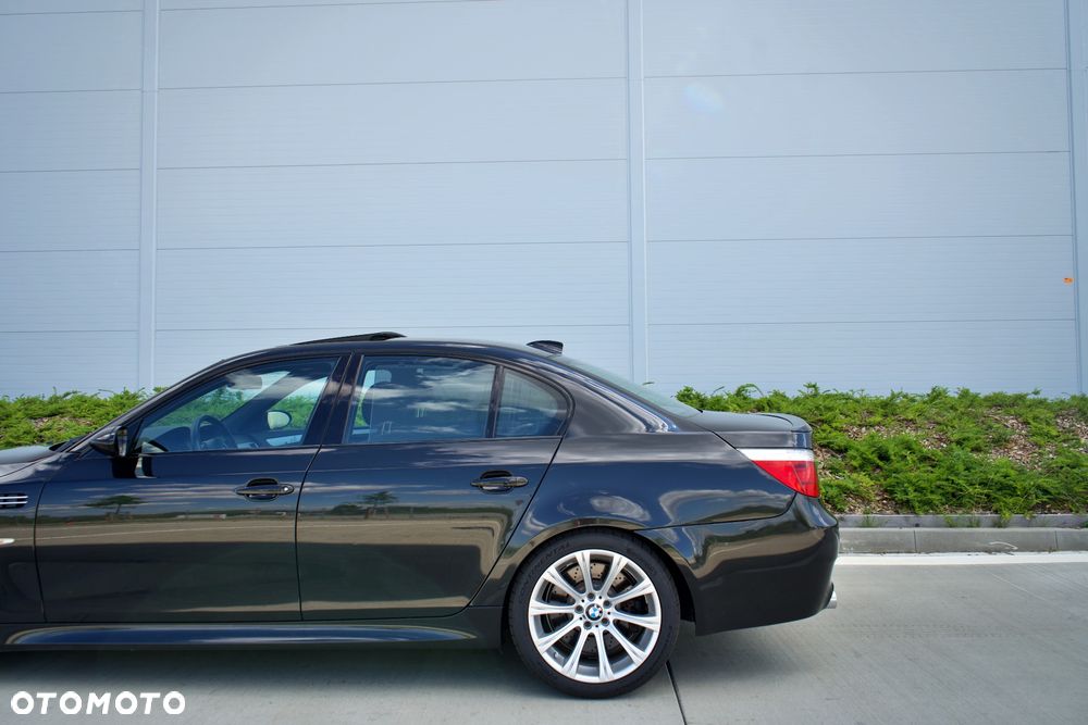 BMW M5 2008 photo 3