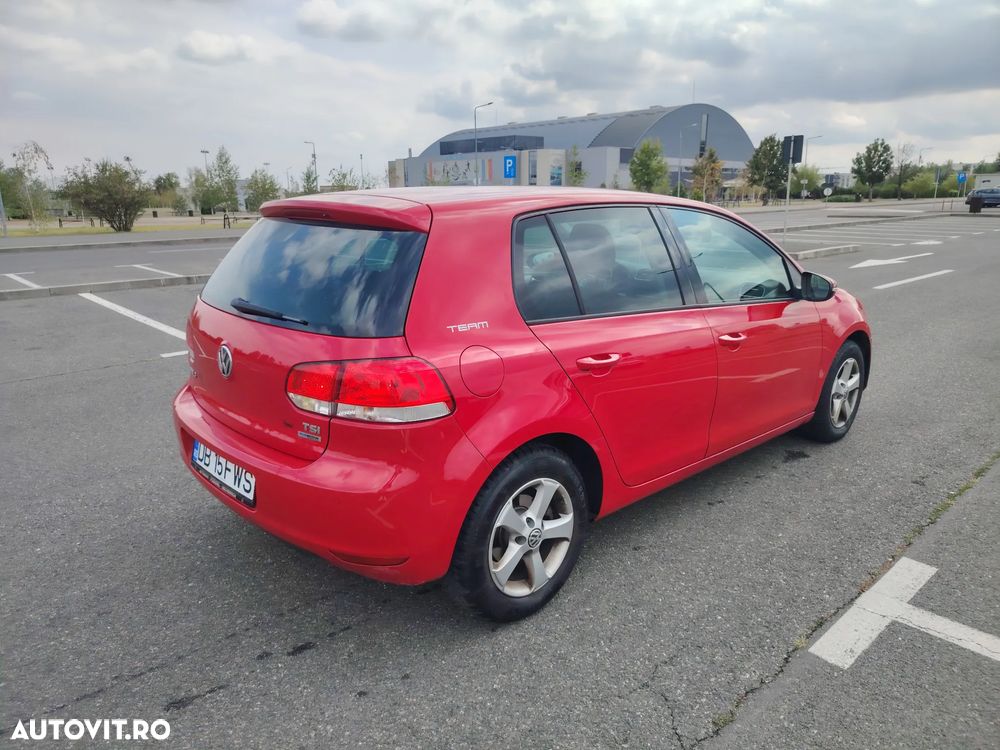 Volkswagen Golf - 4