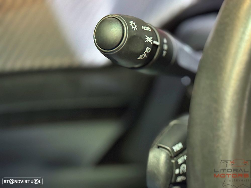Peugeot 208 1.2 PureTech Active Pack - 22