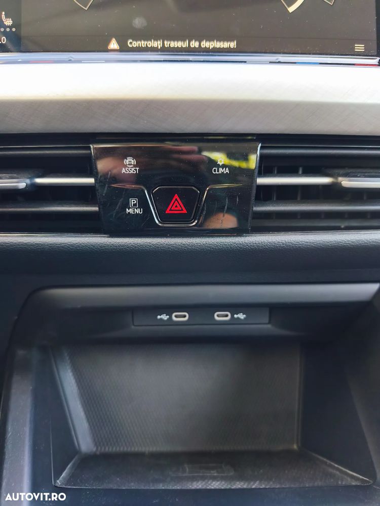 Volkswagen Golf 2.0 TDI DSG Life - 24