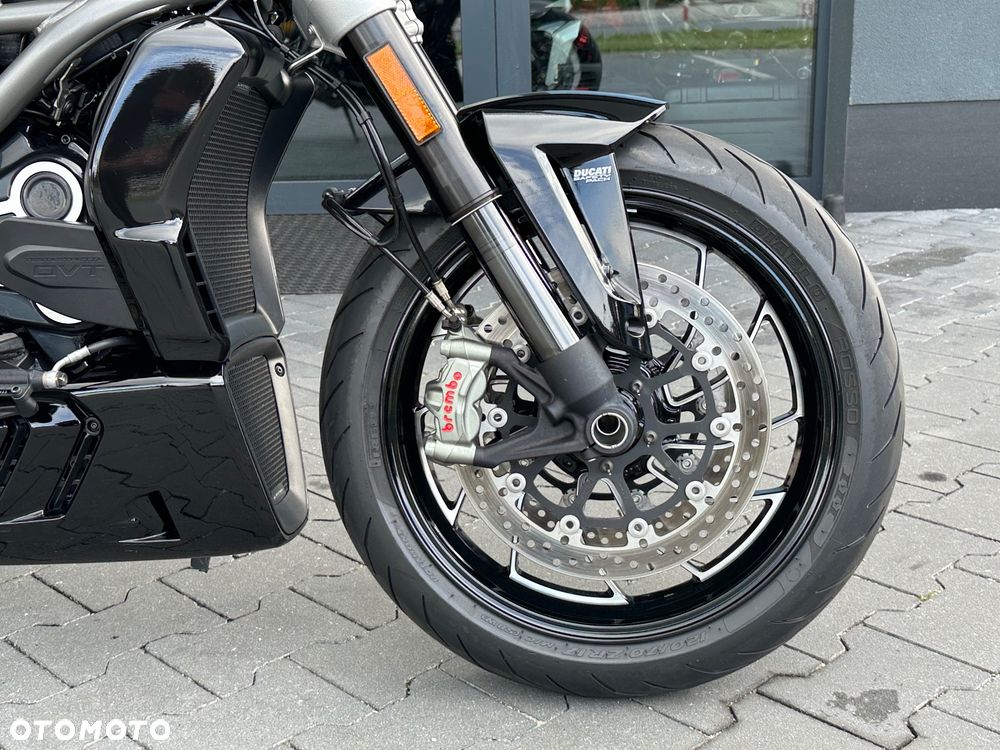 Ducati Diavel - 8