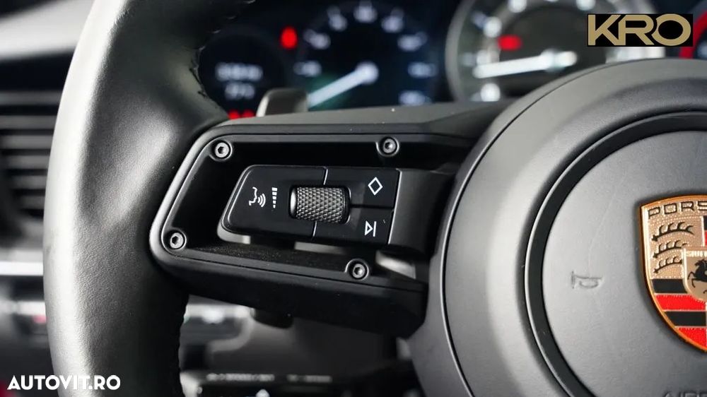 Porsche 911 Carrera PDK - 40