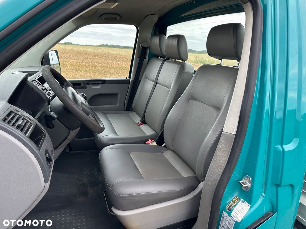 Volkswagen Transporter - 11