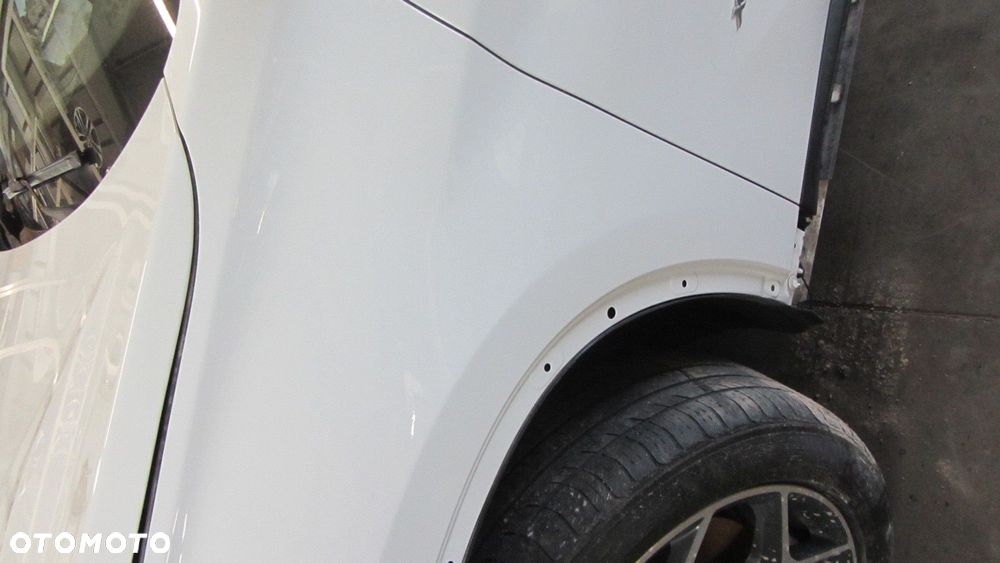 BMW X1 F48 BŁOTNIK PRZEDNI LEWY ALPINWEISS A300 PRZÓD LEWY BIAŁY W KOLOR - 3