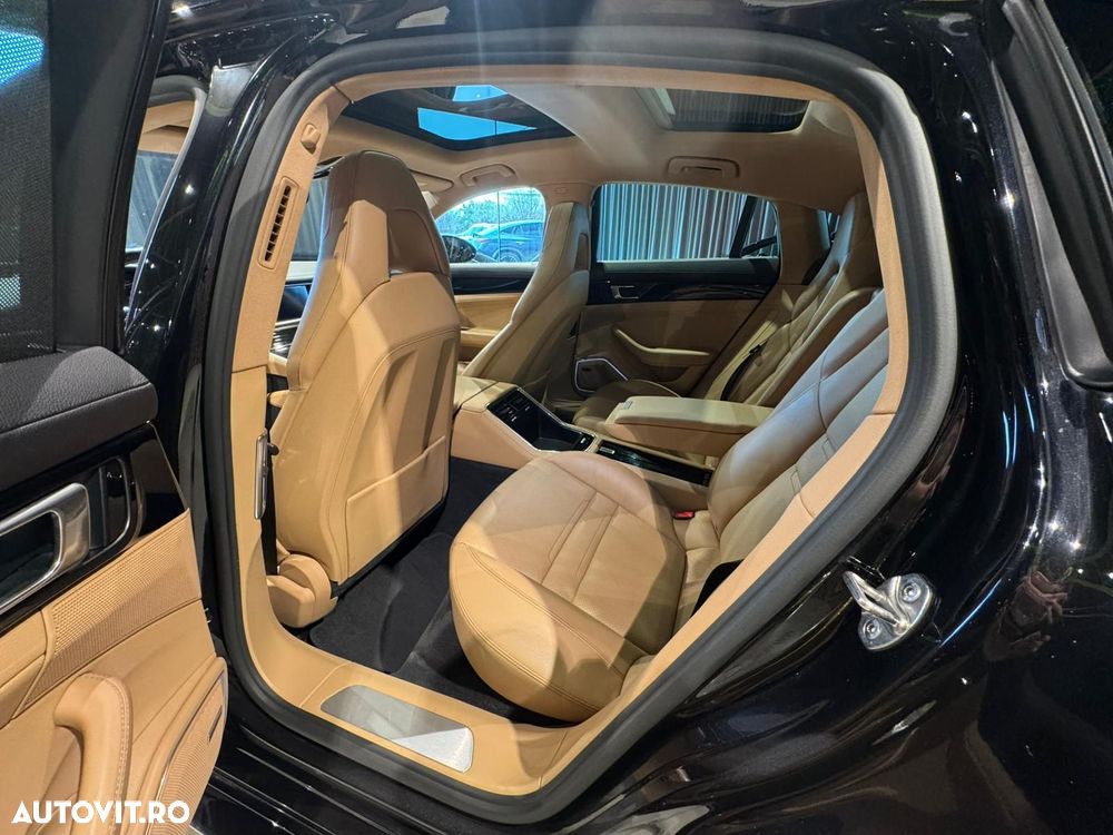 Porsche Panamera - 39