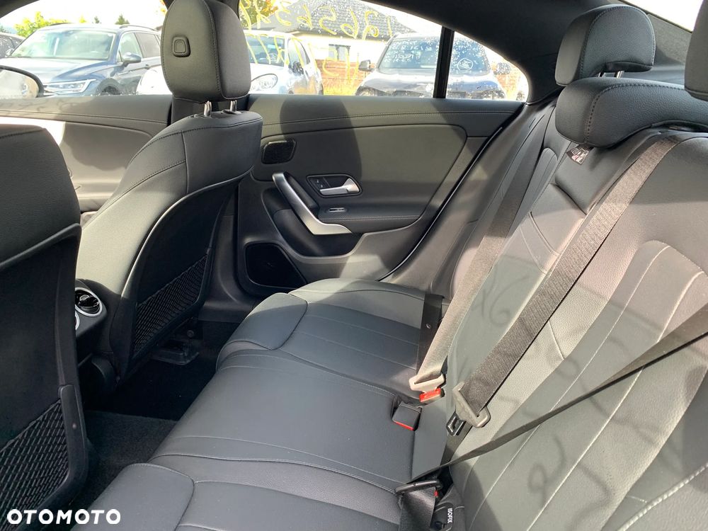 Mercedes-Benz CLA 250 4Matic 8G-DCT Edition Progressive Line - 14