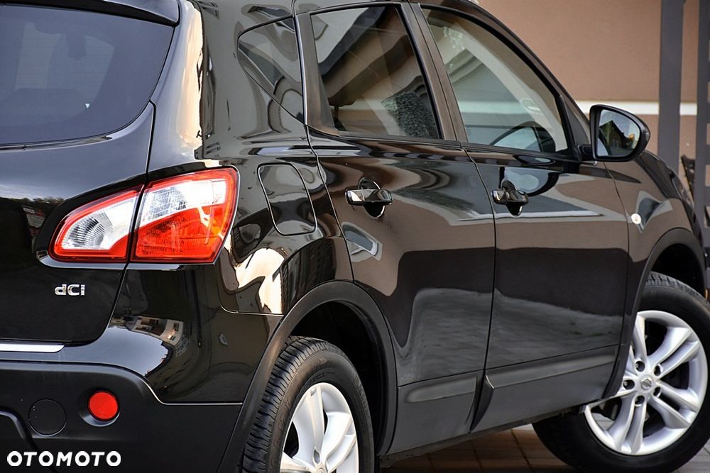 Nissan Qashqai 2.0 dCi 4 x 4 DPF tekna - 11