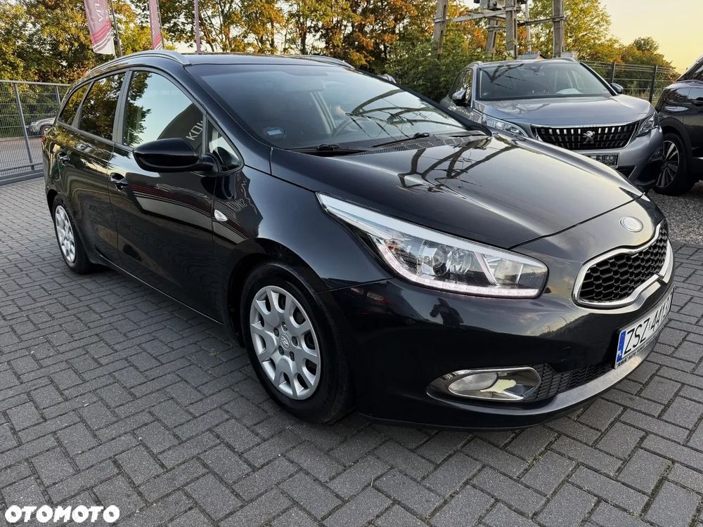 Kia Ceed 1.6 CRDi 128 Platinum Edition - 3