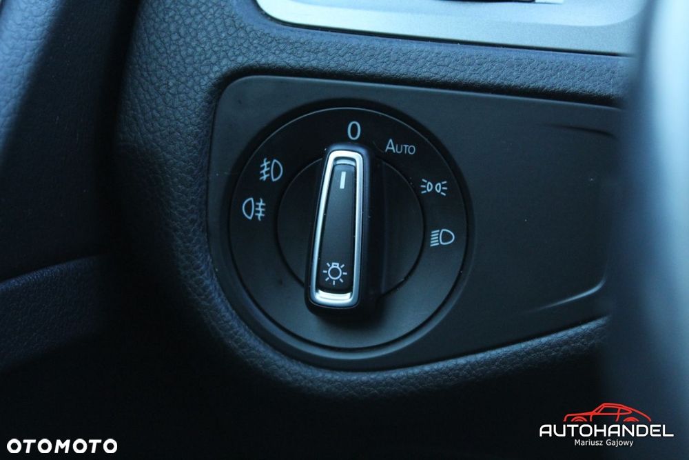 Volkswagen Golf - 17