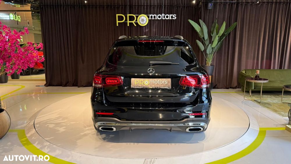 Mercedes-Benz GLC 300 d 4Matic 9G-TRONIC AMG Line - 5
