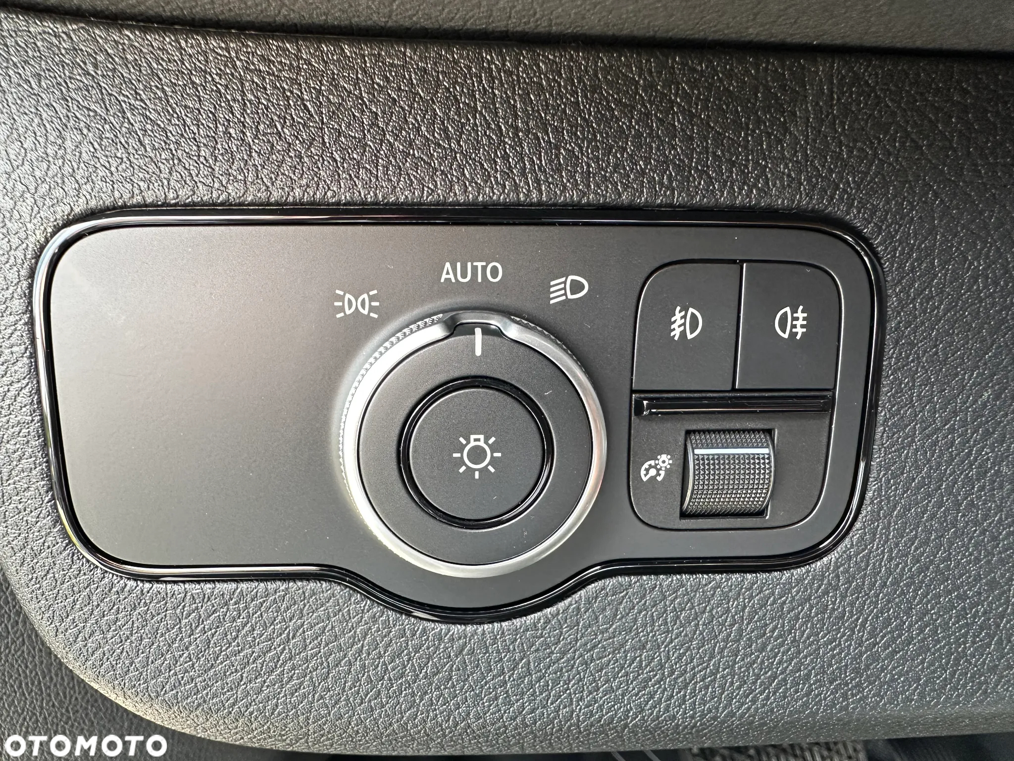 Mercedes-Benz Sprinter - 11