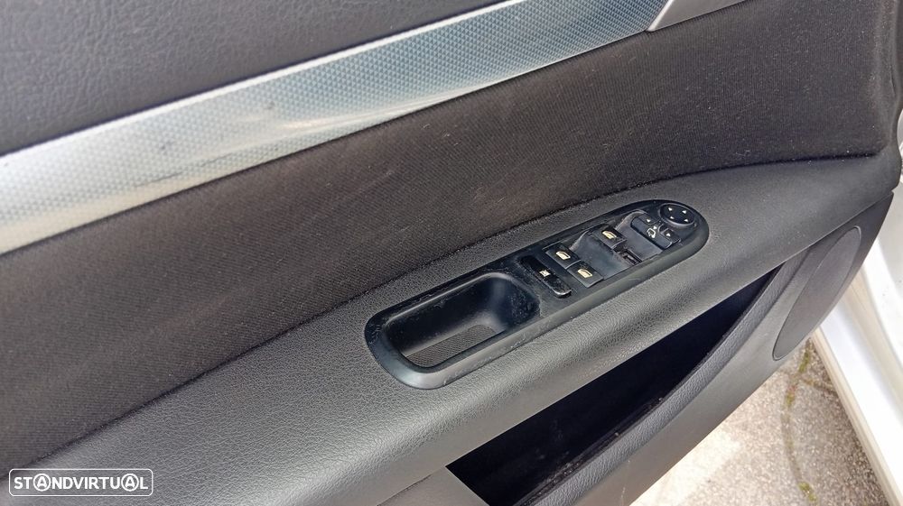 Peugeot 407 1.6 HDi Navteq - 12