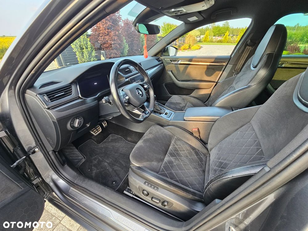 Skoda Superb 2.0 TSI Sportline DSG - 9