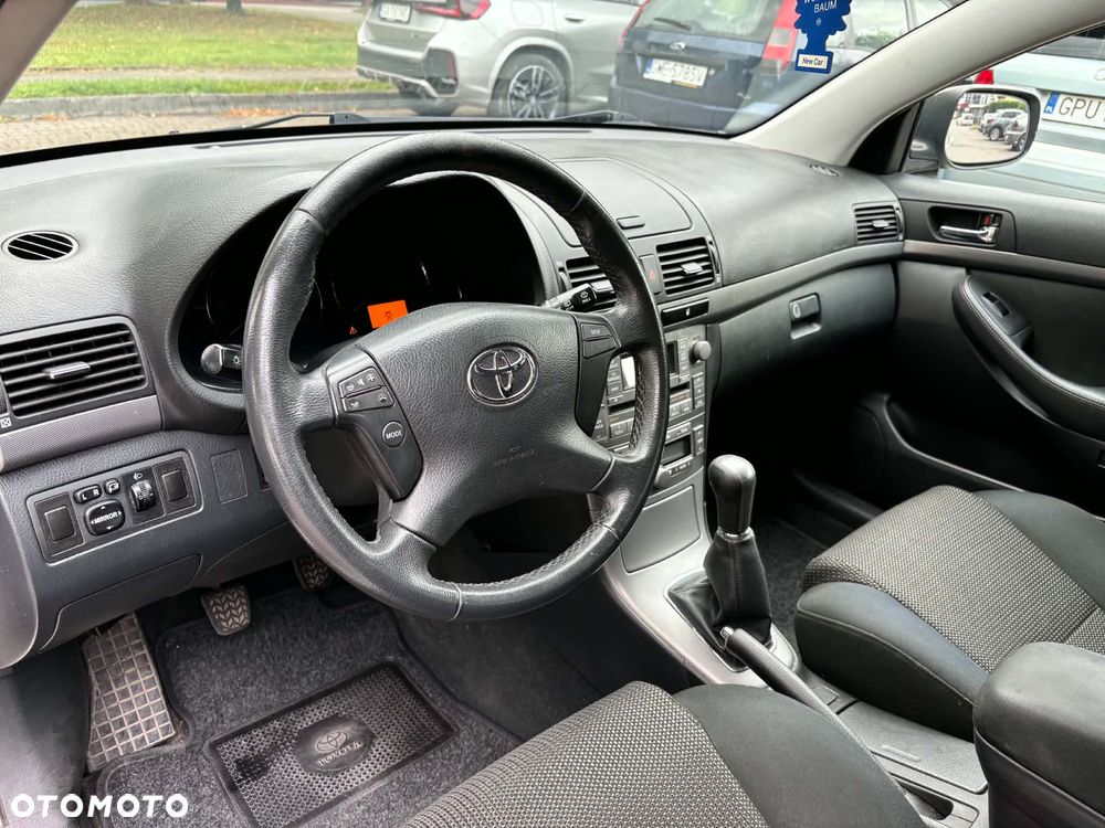 Toyota Avensis 1.8 VVT-i Luna - 5