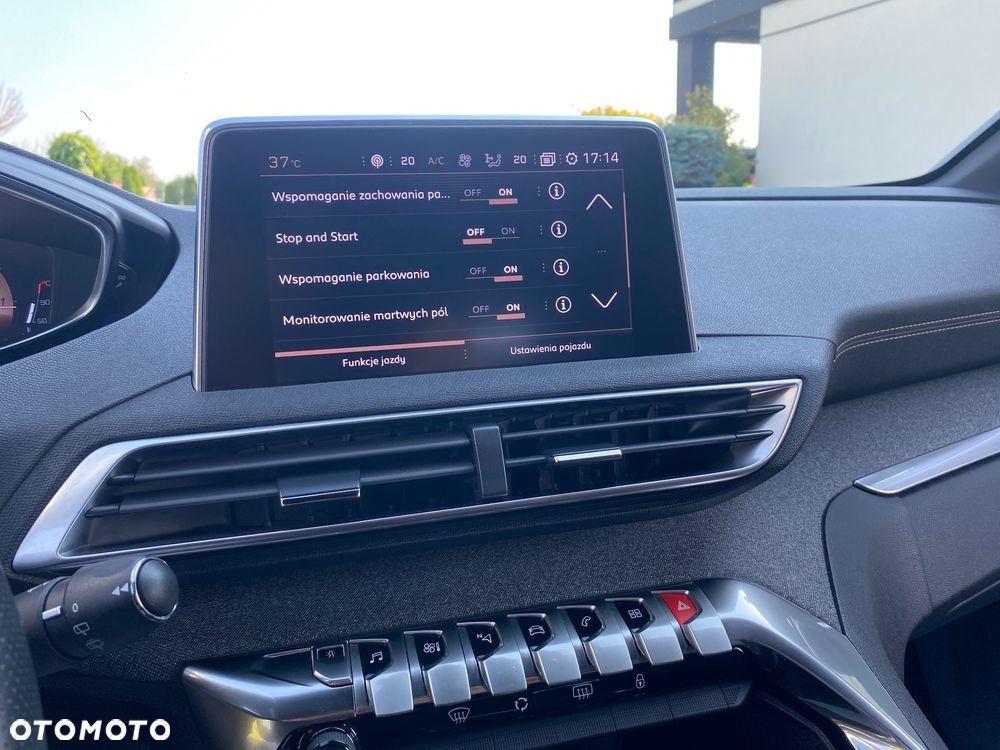 Peugeot 3008 1.2 PureTech Allure S&S - 17