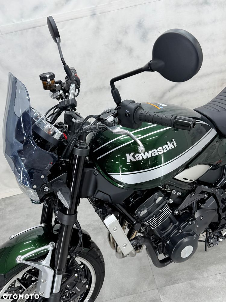 Kawasaki Z 900 RS - 18