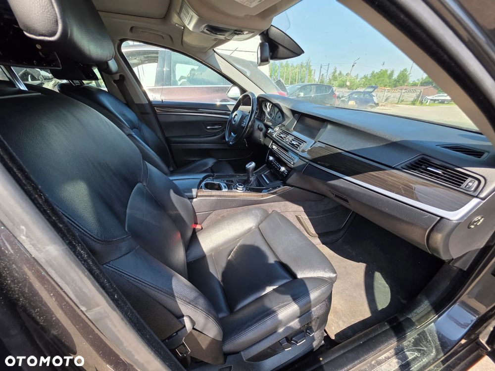 BMW Seria 5 520d Blue Performance - 3