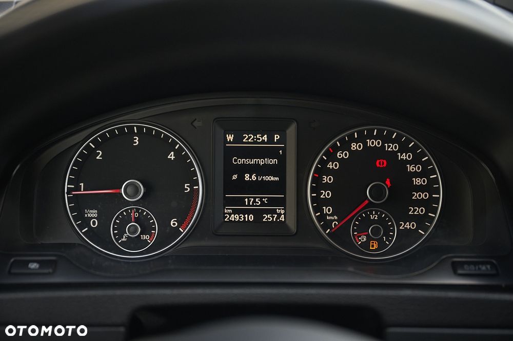 Volkswagen Multivan - 35