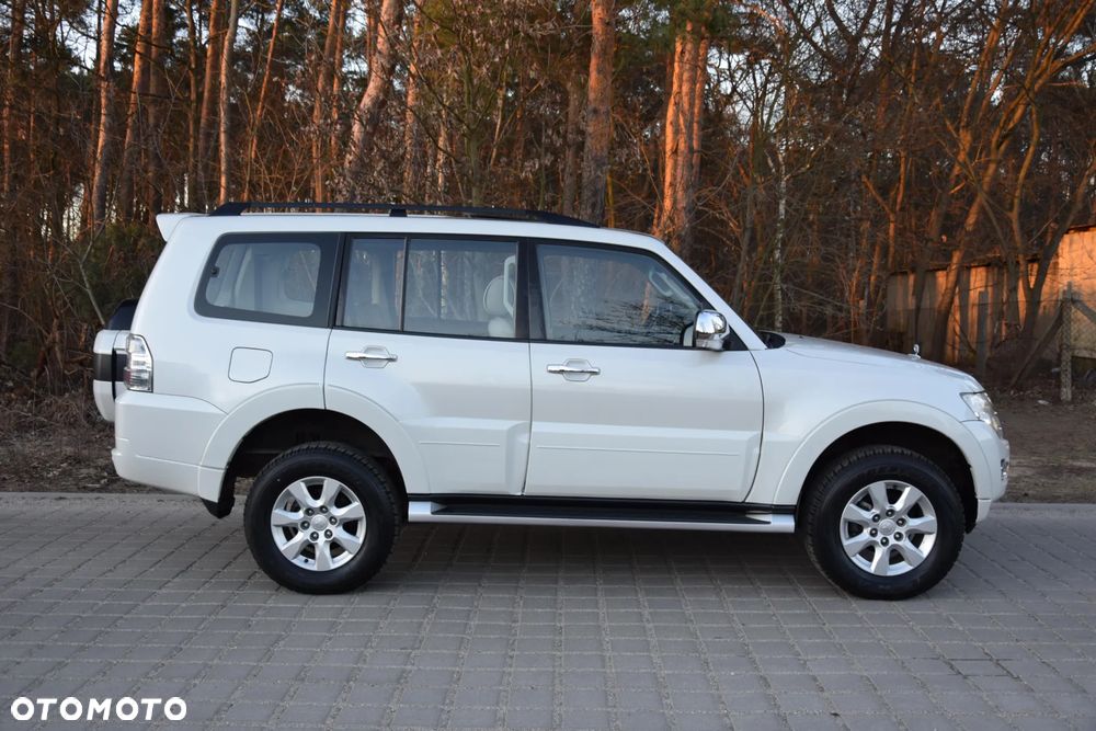 Mitsubishi Pajero - 5
