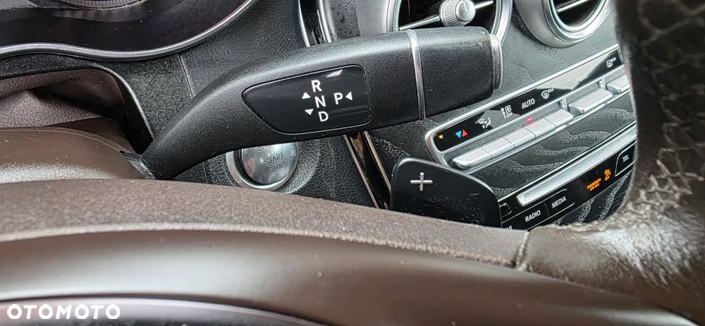 Mercedes-Benz GLC - 17