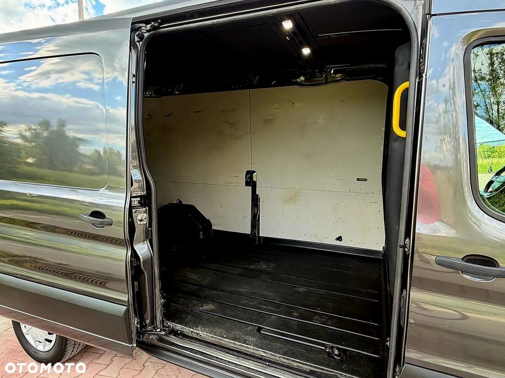 Ford Transit - 8