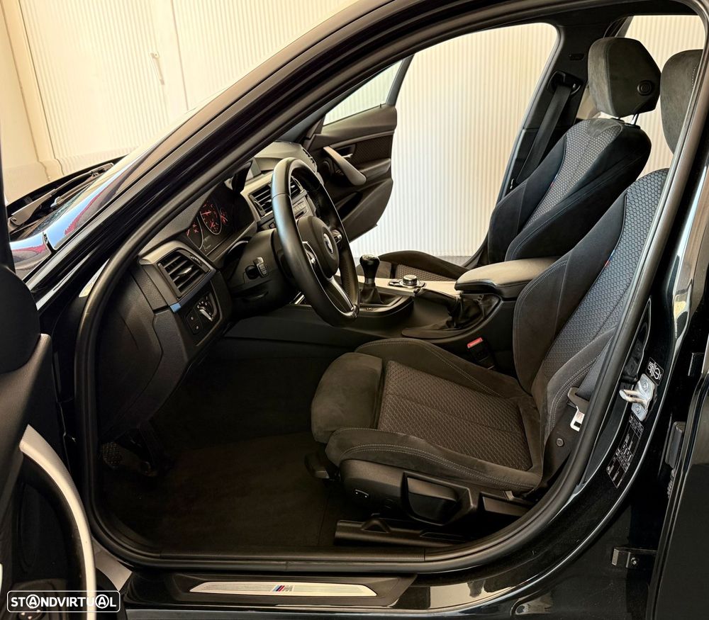 BMW 328 i Pack M - 18