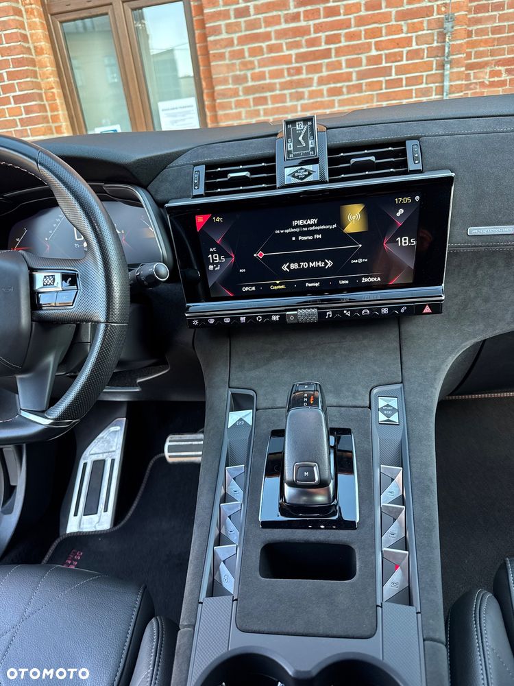 DS Automobiles DS 7 Crossback 1.6 PureTech Performance Line + - 37