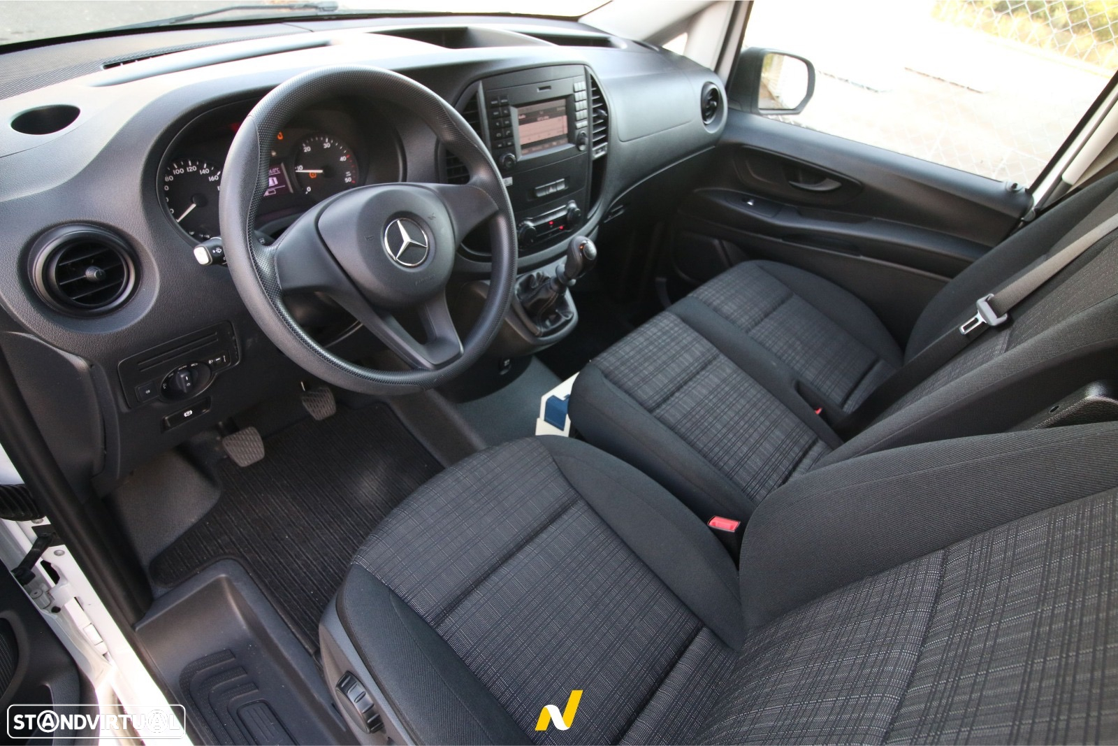 Mercedes-Benz Vito 111 XL Longa 1.6 - Iva Dedutível - 17