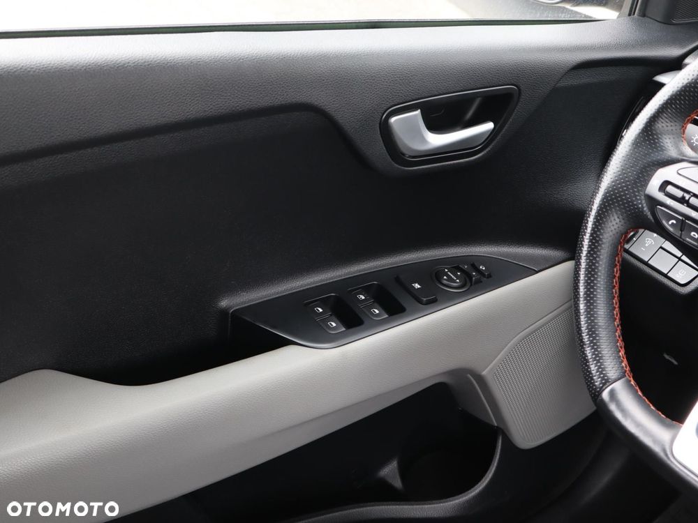 Kia Stonic 1.4 L - 15