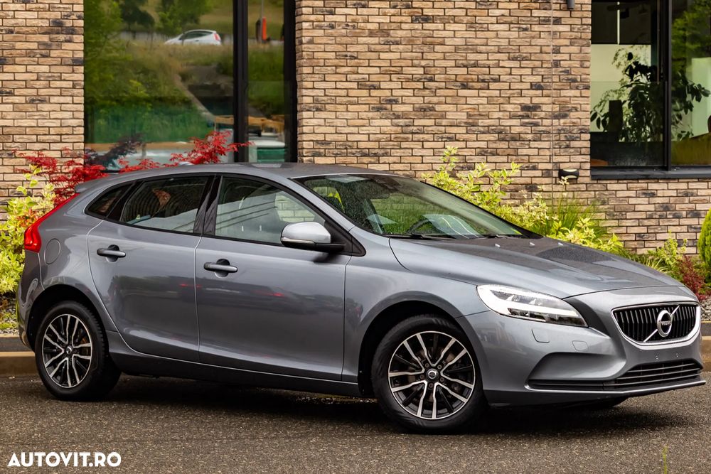 Volvo V40 D2 Momentum - 4