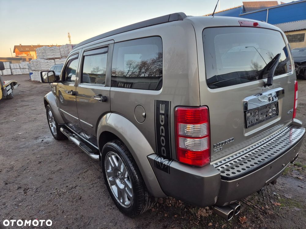 Dodge Nitro 3.7 V6 SLT 4WD - 8